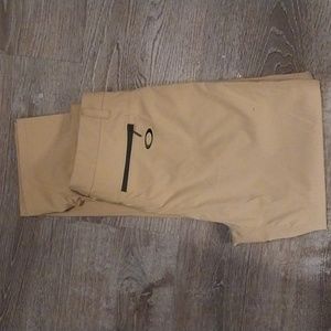 New with tags Oakley golf pants size 30/30
